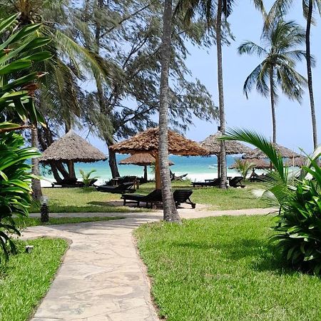 Eleven Pearl Boutique Hotel & Spa เดียนีบีช ภายนอก รูปภาพ