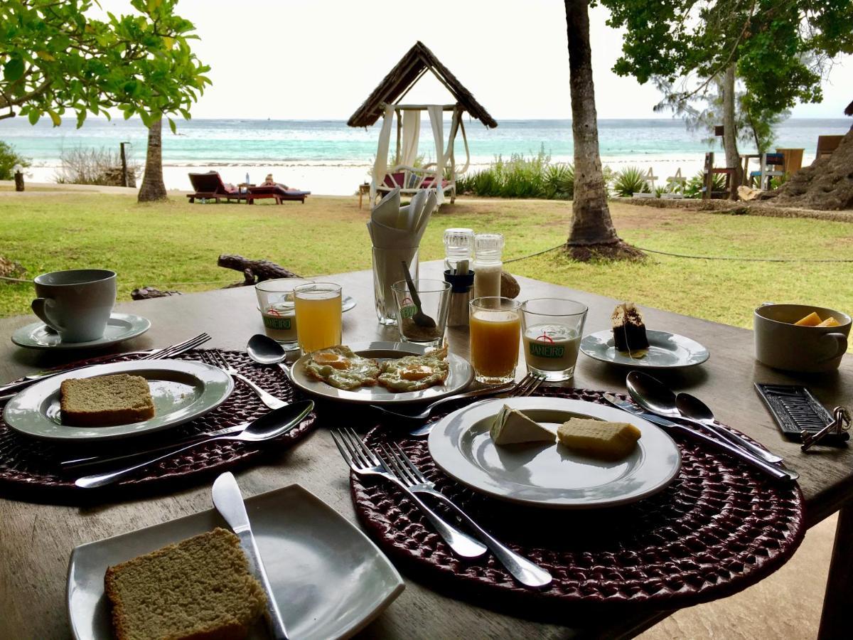 Eleven Pearl Boutique Hotel & Spa เดียนีบีช ภายนอก รูปภาพ