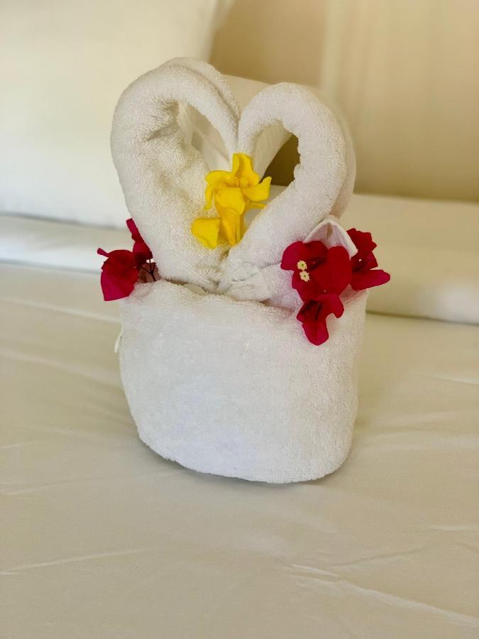 Eleven Pearl Boutique Hotel & Spa เดียนีบีช ภายนอก รูปภาพ
