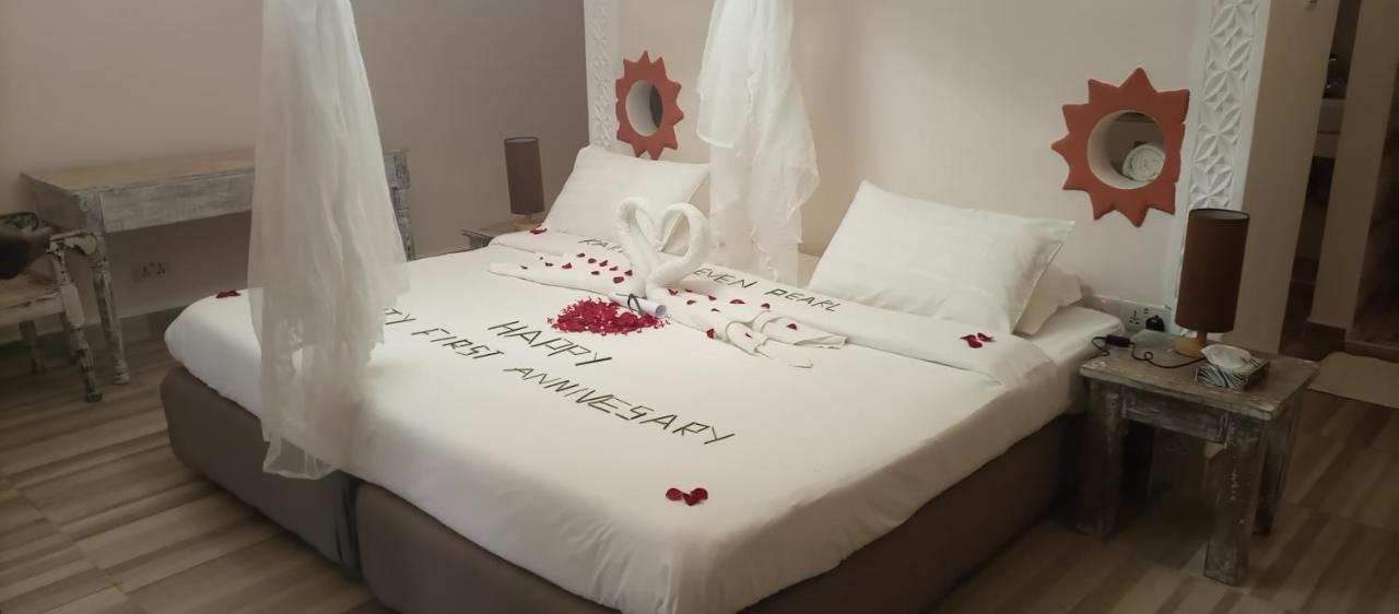 Eleven Pearl Boutique Hotel & Spa เดียนีบีช ภายนอก รูปภาพ